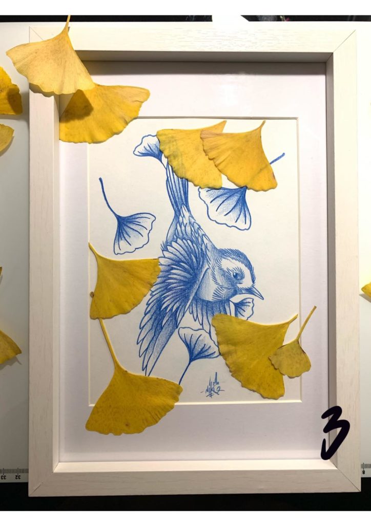 print oiseau avec feuilles de ginkgo