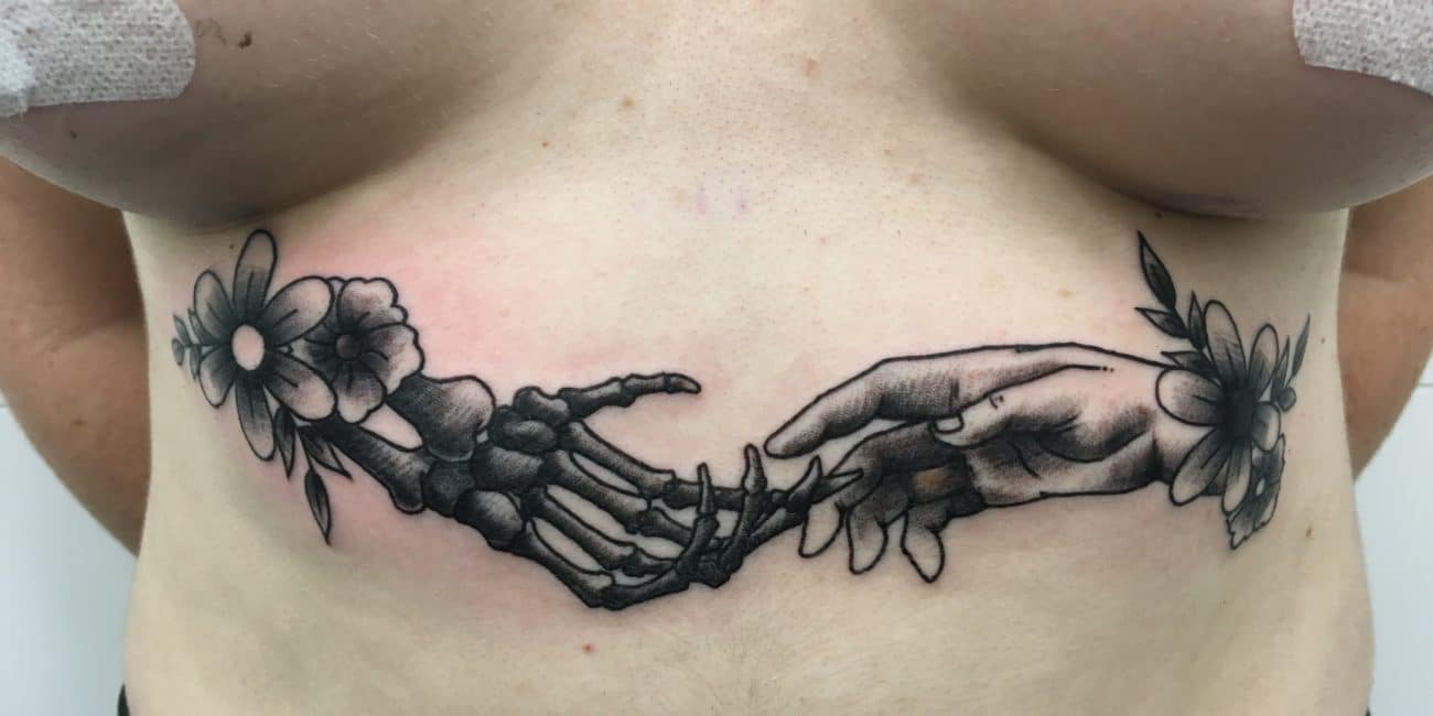 tatouage main squelette la rochelle tatouage